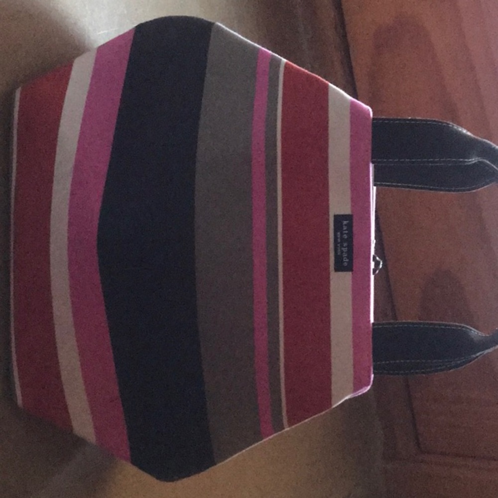 Kate Spade striped canvas bag, great condition and very styling!